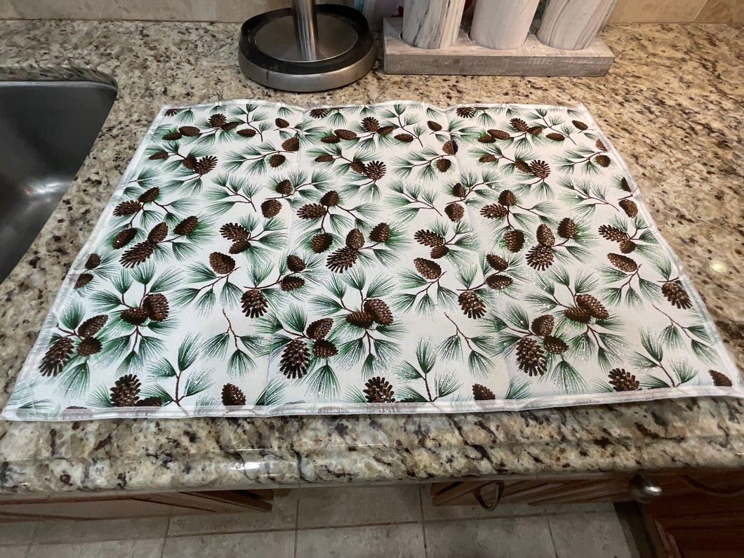 Pinecones and Glitter Dish Drying Mats
