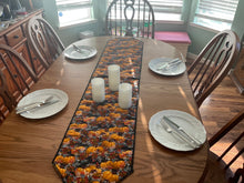 Load image into Gallery viewer, Gorgeous Fall Pumpkin Table Runner
