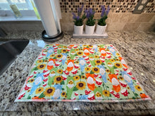 Load image into Gallery viewer, Sunflower Gnomes Dish Drying Mats
