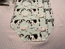 Load image into Gallery viewer, Cows and Pigs Table Runners
