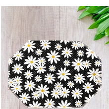 Load image into Gallery viewer, White Daisies with polka dots Placemat Sets
