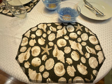 Load image into Gallery viewer, Seashells on Black Placemat Sets
