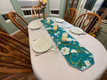 Load image into Gallery viewer, White Flowers On Teal Table Runners
