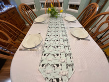 Load image into Gallery viewer, Cows and Pigs Table Runners
