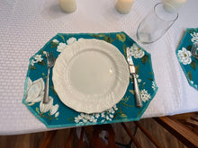 Load image into Gallery viewer, White Flowers on Teal Placemat Sets
